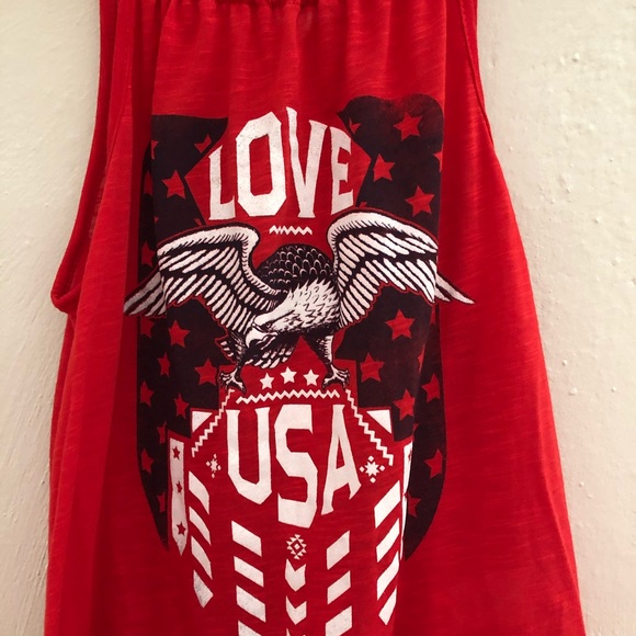 ✨Love USA Sleeveless Top w/ Fringe✨ - Picture 3 of 7